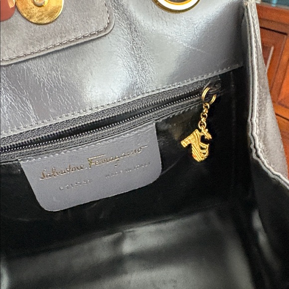 SALVATORE FERRAGAMO handbag - Picture 7 of 11